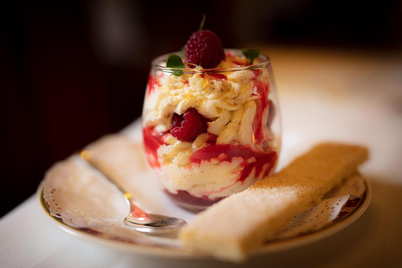Glengarry Castle Hotel อินเวอร์การ์รี ภายนอก รูปภาพ