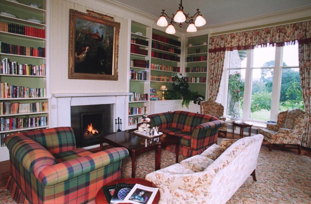 Glengarry Castle Hotel อินเวอร์การ์รี ภายนอก รูปภาพ